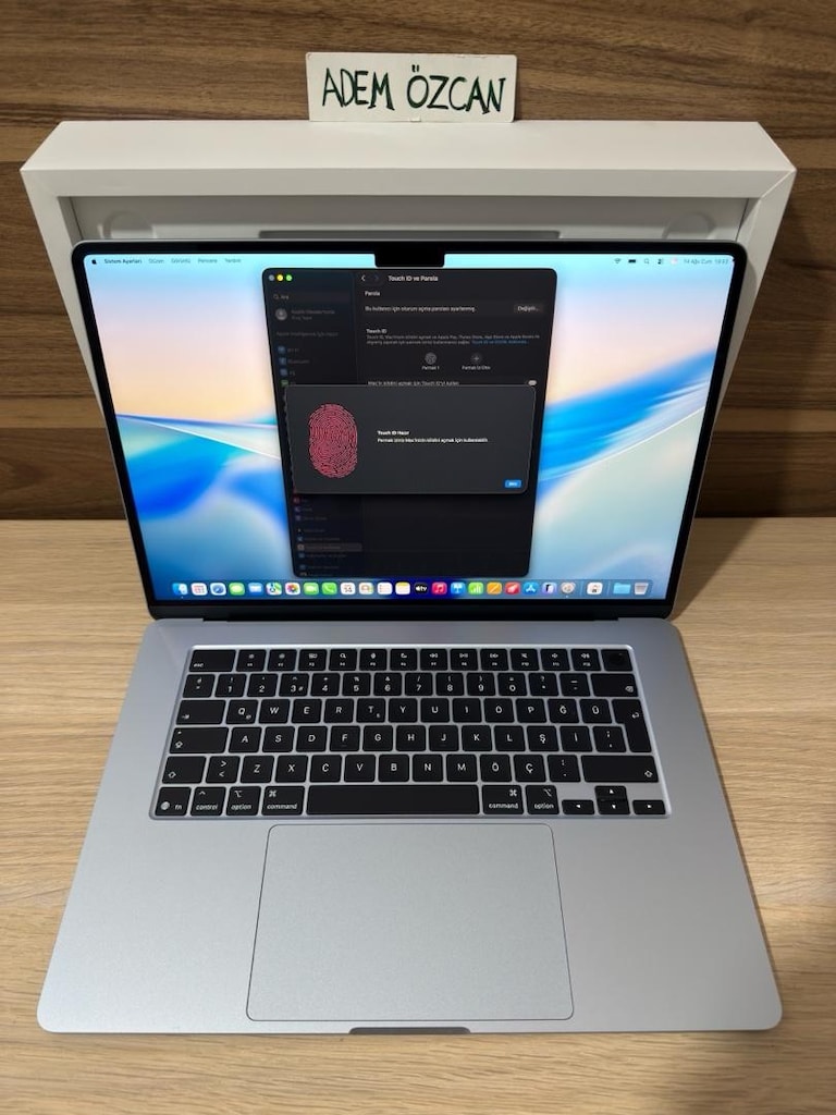 MacBook Air / M5 / 15 inç / 16 GB Ram / 512 GB Ssd - 4