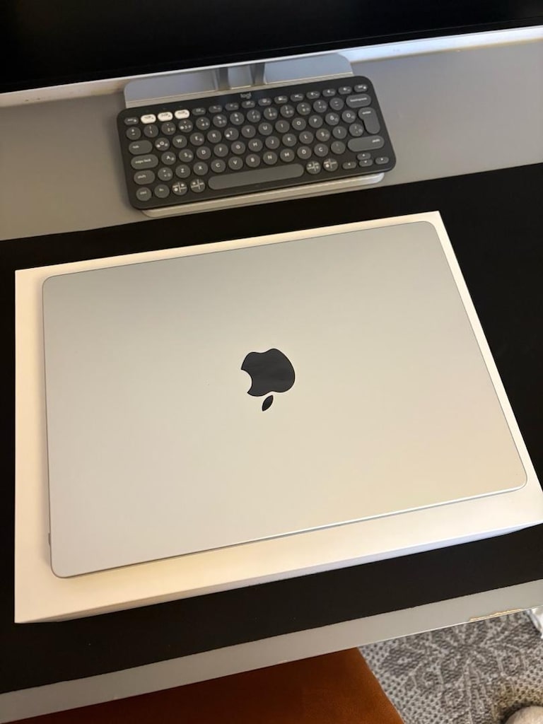 macbook pro m4 - 2