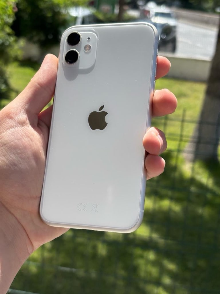 128 GB İPHONE 11 TERTEMİZ SIFIR AYARINDA - 2