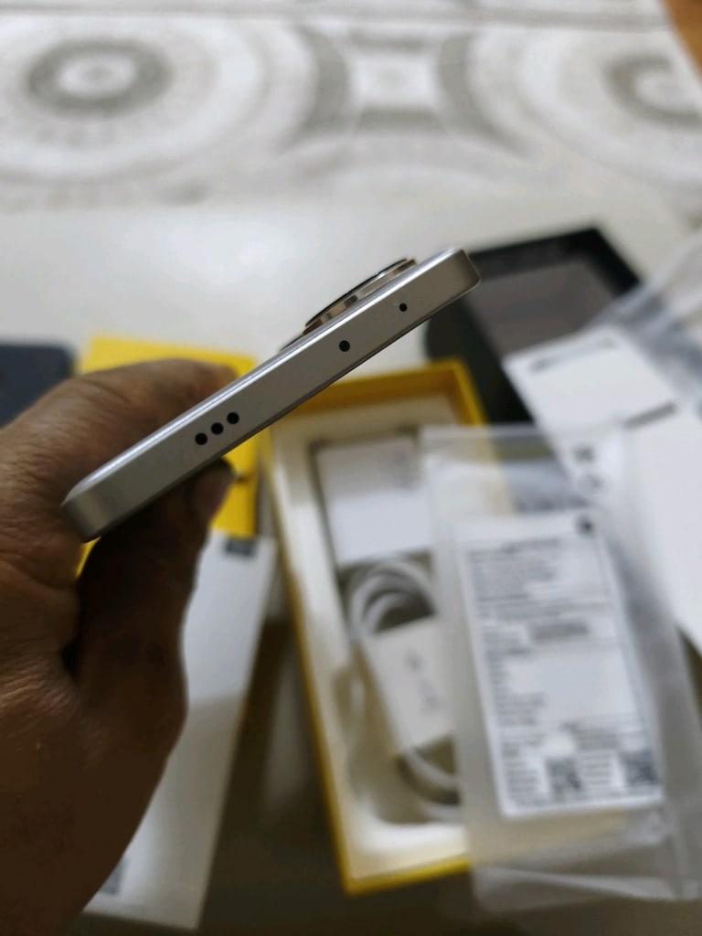 Poco F6 - 3