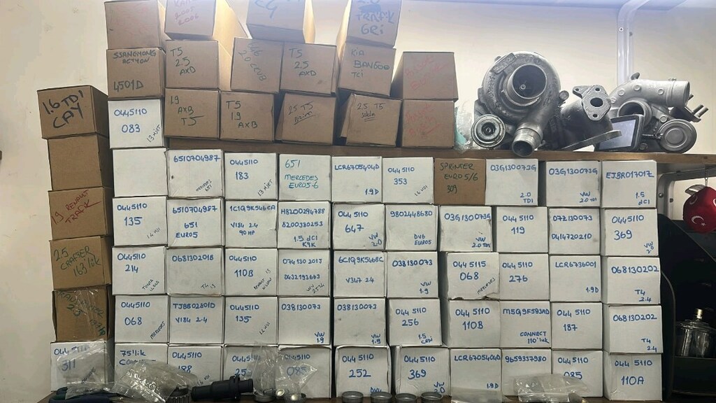 CRAFTER BLOK KAPAK GÖVDE MOTOR SIFIR REKTEFELİ ENJEKTÖR TURBO MEVCUTTU - 3