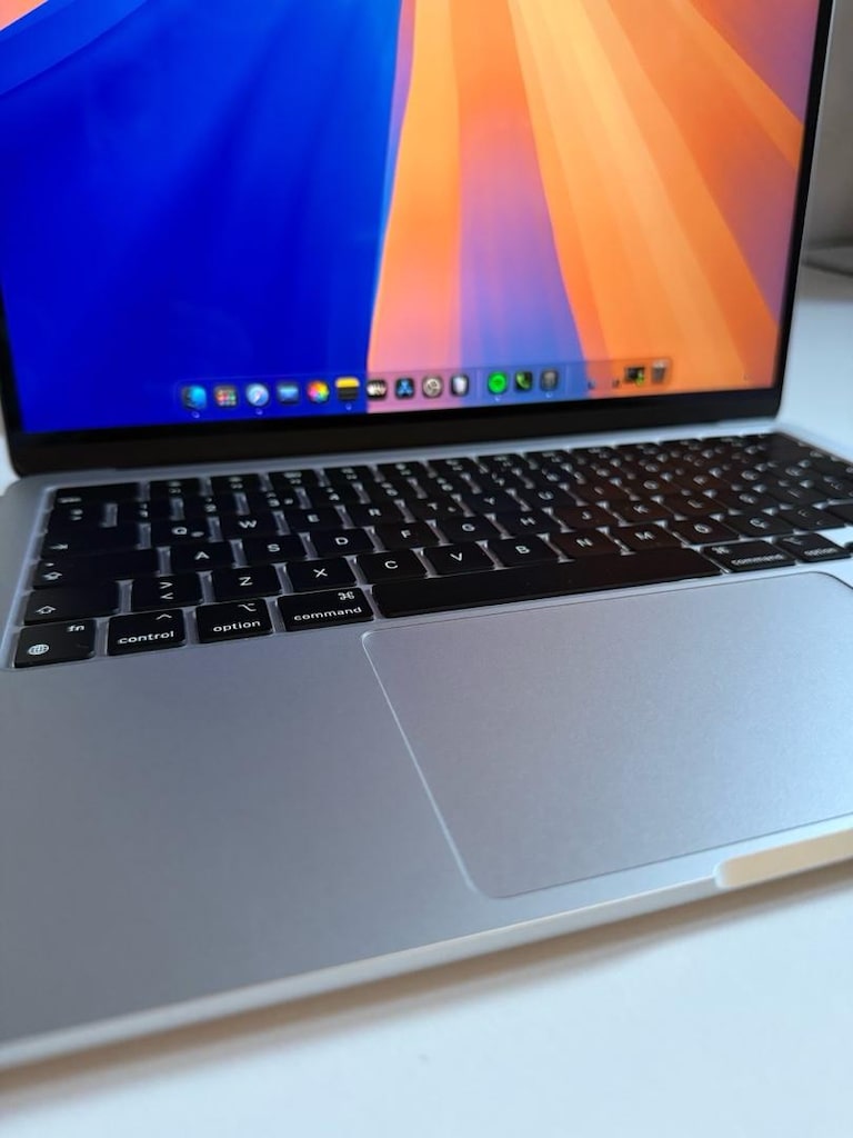 APPLE M2 ÇİPLİ 13,6 İNÇ MACBOOK AIR - 3