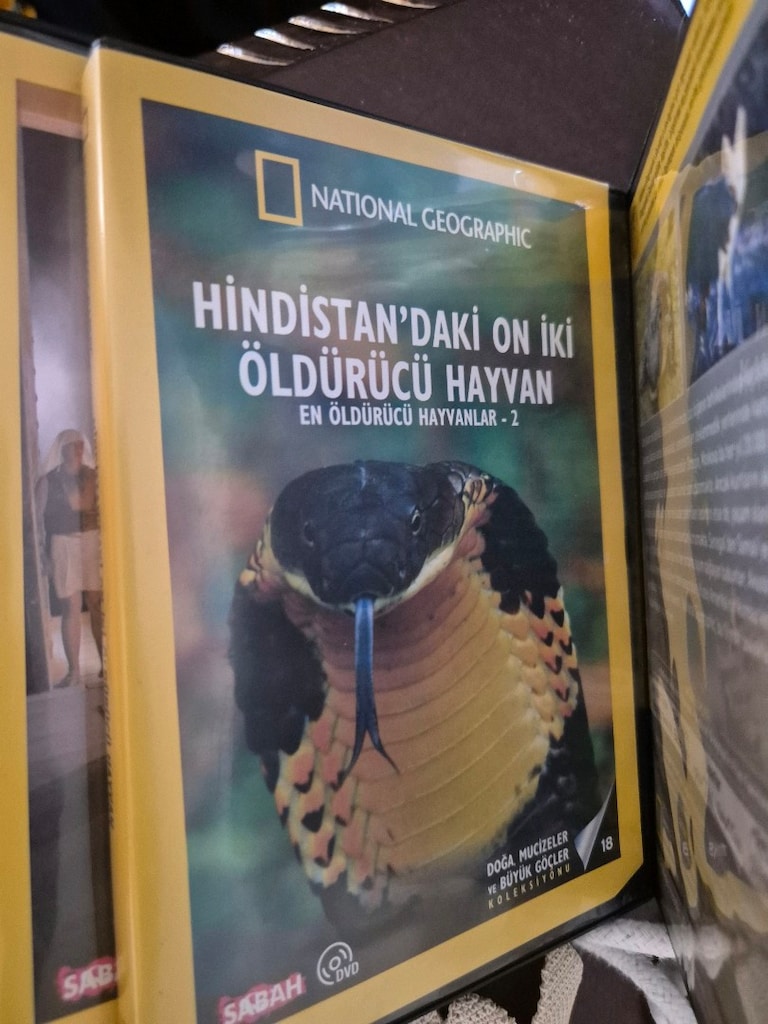 30 ADET NATIONAL GEOGRAPHIC CD - 2
