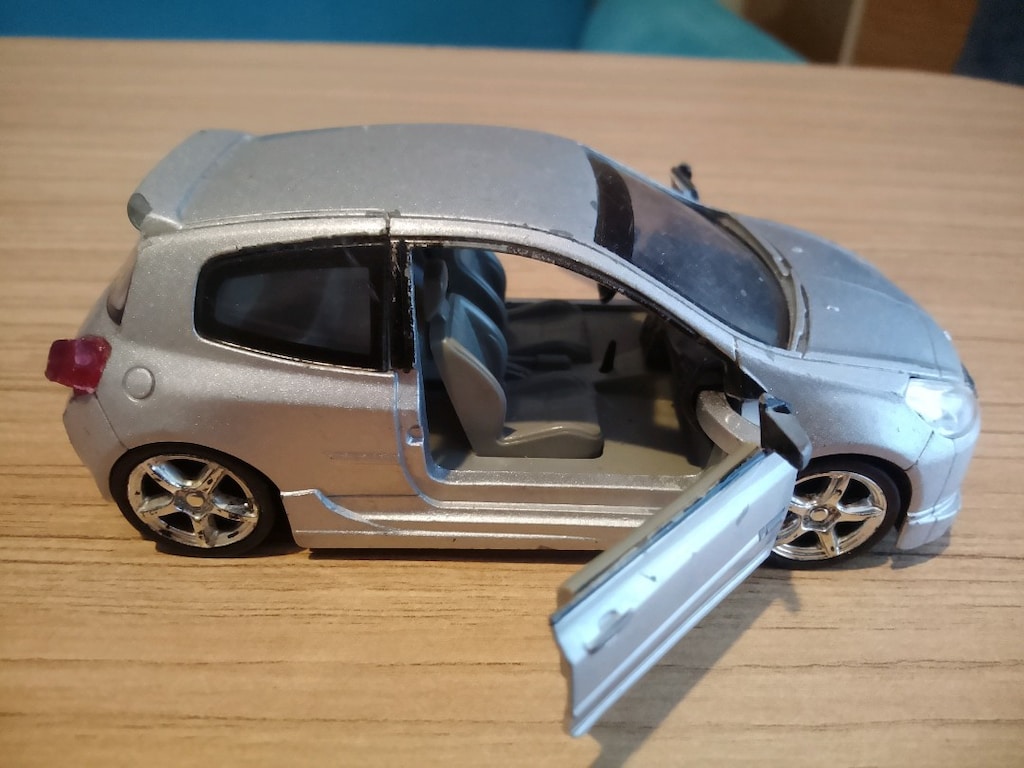 Üni lisanslı Renault Clio marka metal Otomobil - 3