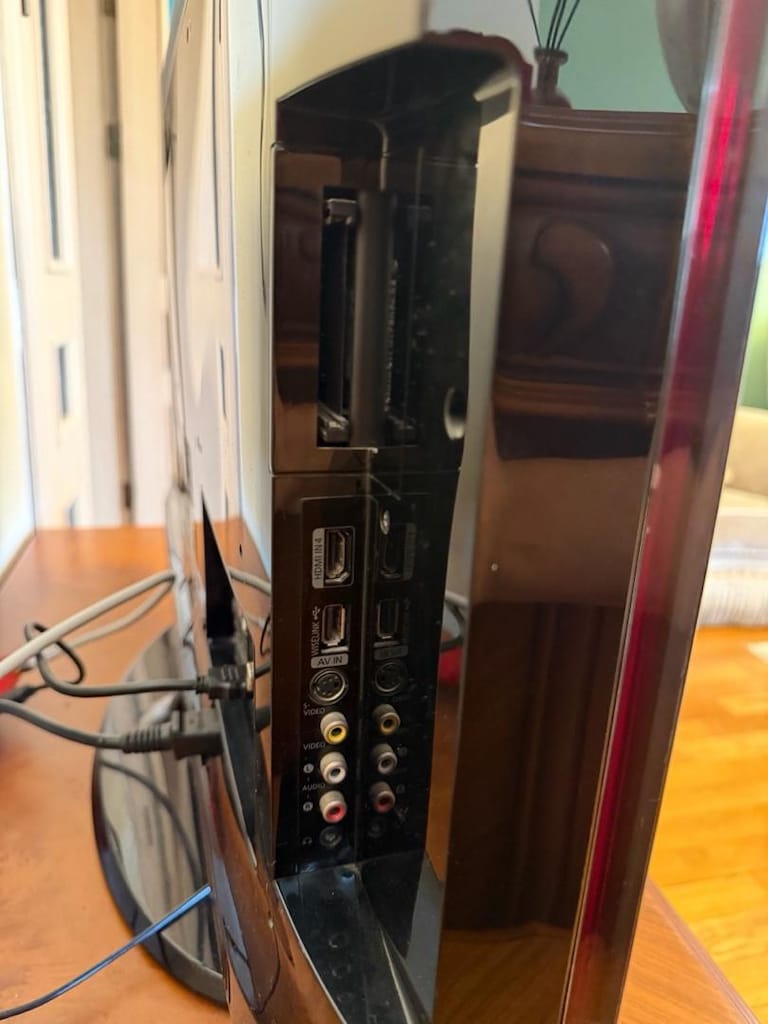 Samsung 82 ekran full hd tv - 4