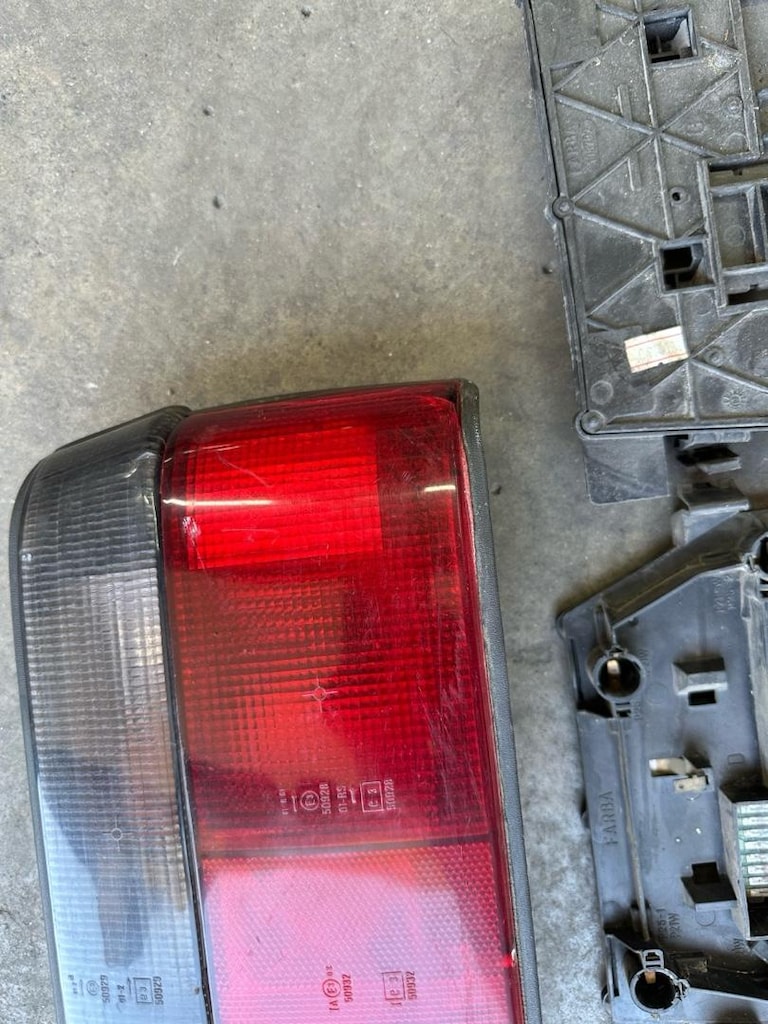 Renault 9 Broadway Fairway Arka Stop Takımı Farba Çıkma - 4