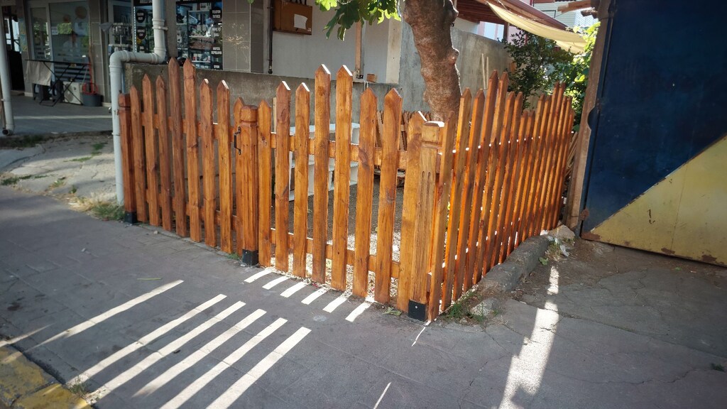 Ahşap bahçe sınır çiti - 6