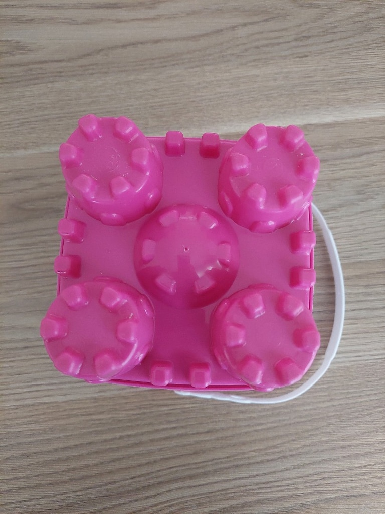 Dede Barbie Deniz Kızlı Plaj kale kovası - 4