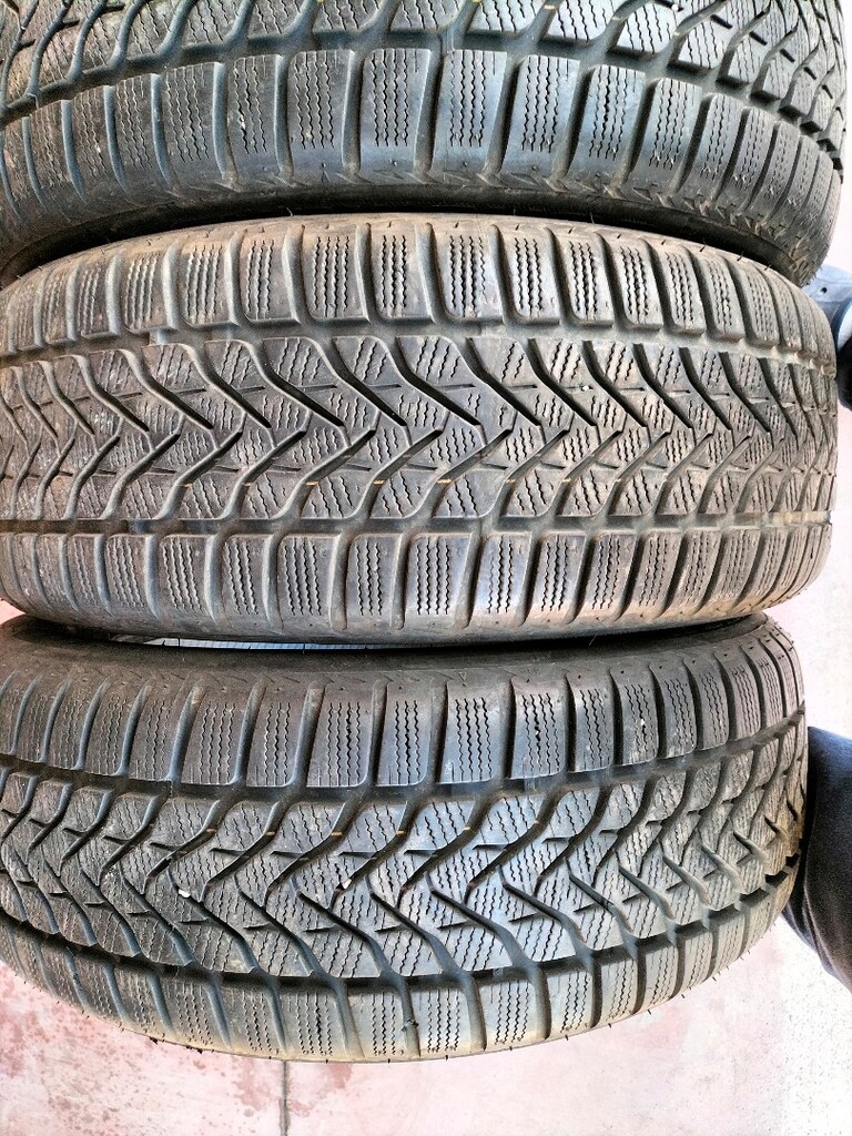 4 adet çıkma lastikler 205 55 r17 0 gibi lastikler - 4