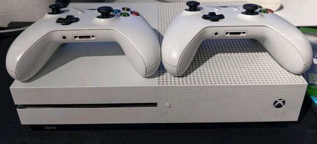 Xbox one s 500 gb iki kollu sorunsuz