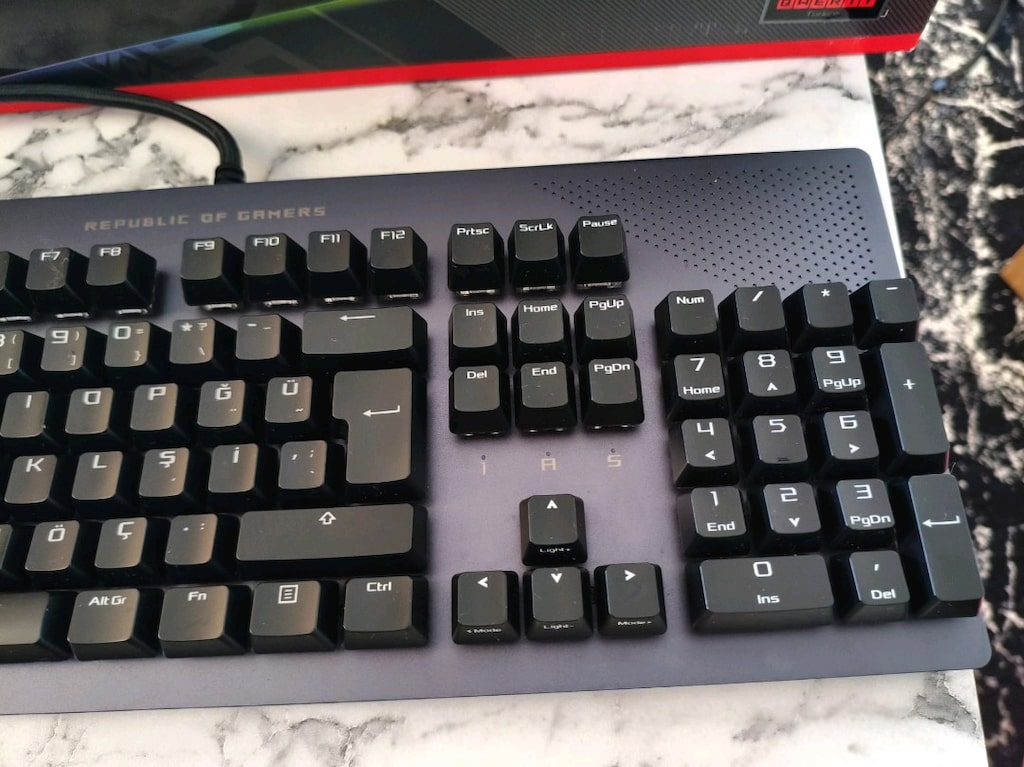 asus rog strix Flare 2 animate klavye - 5