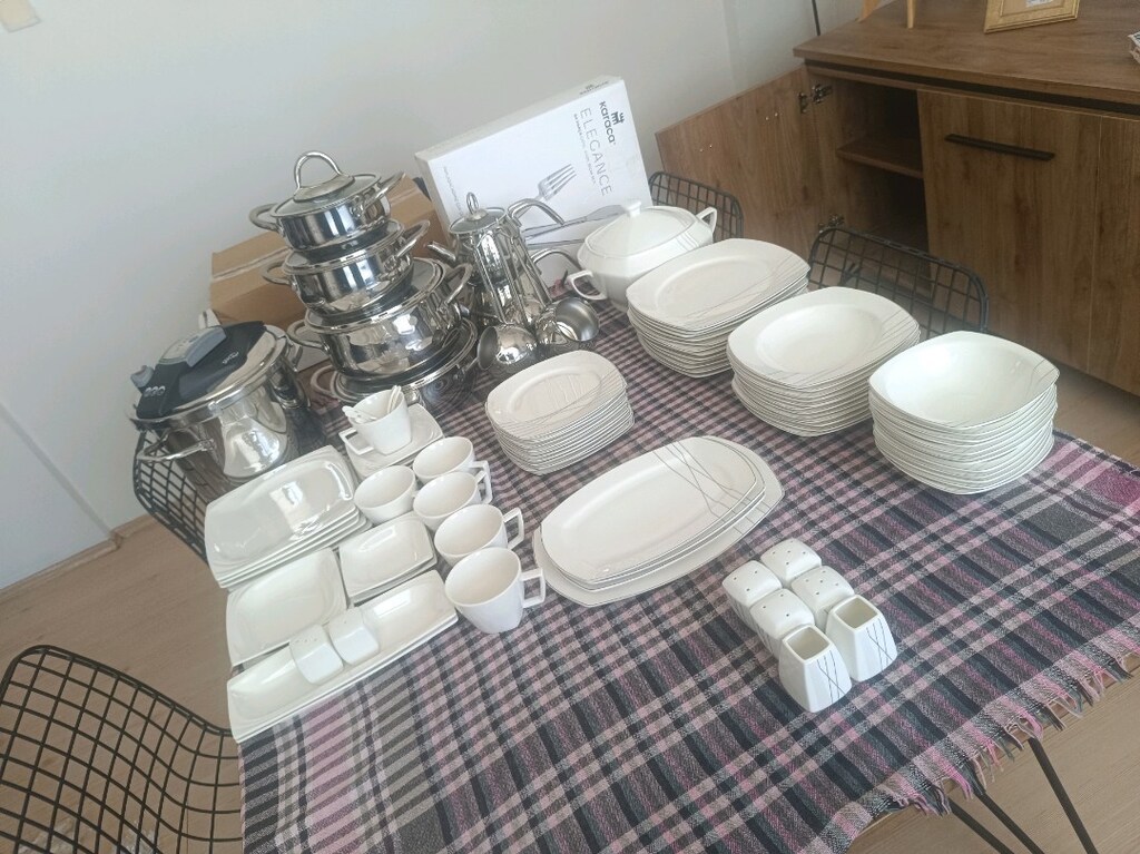 ACİL. Karaca 12 Kişilik yemek ve 6 kişilik kahvaltı takim - 4