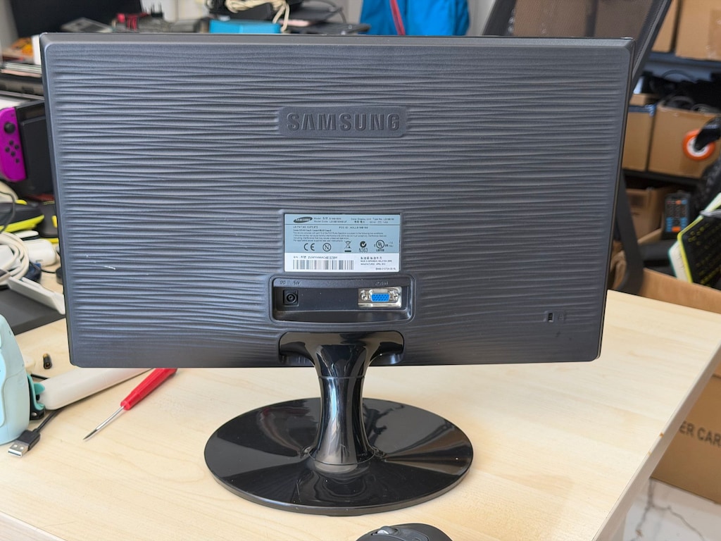 SAMSUNG 18,5'' S19B150N GENİŞ EKRAN LED MONİTÖR - 6