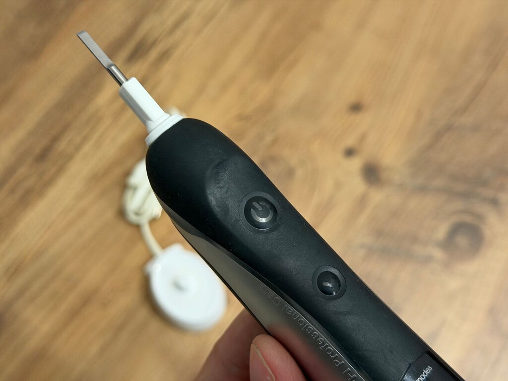 Braun Oral-B Pro Triumph v2 Şarj Edilebilir Diş Fırçası - Siyah - 4
