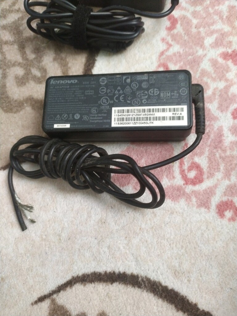 Lenovo adaptörü - 2