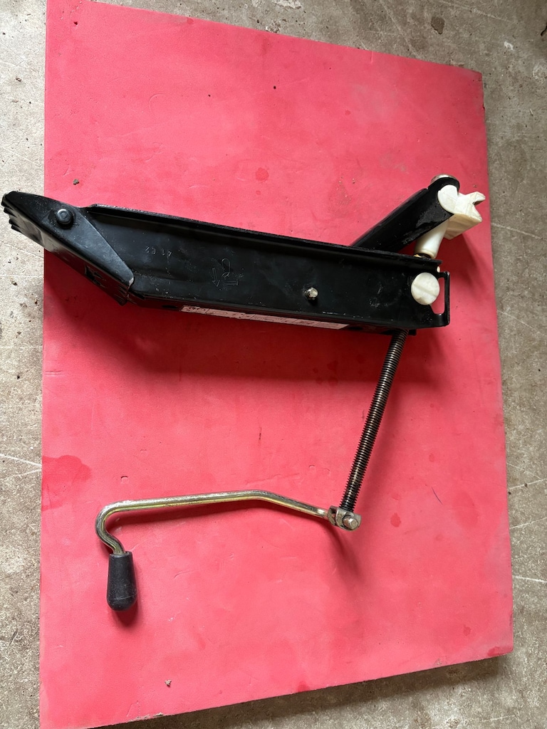 peugeot 307 ,307 CC kriko orjinal 963767780 - 6