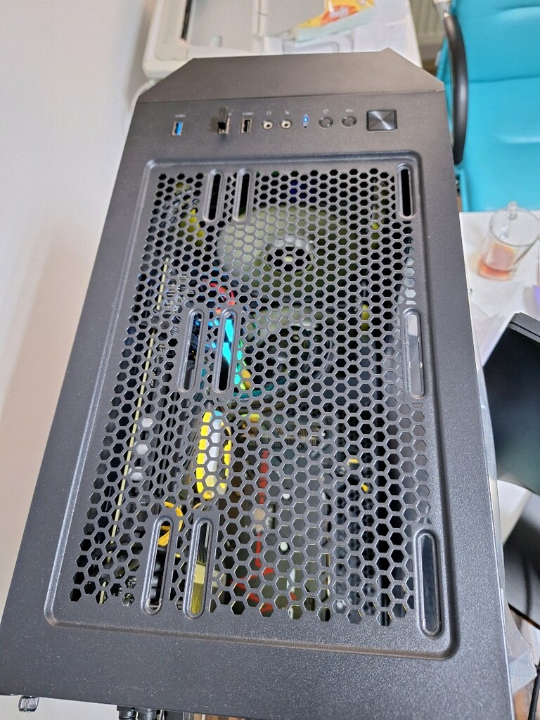 Thermaltake Kasa - 4
