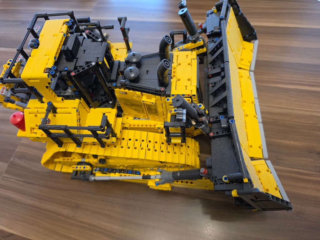 LEGO Technic 42131 Uygulama Kumandalı Cat D11 Buldozer - 3