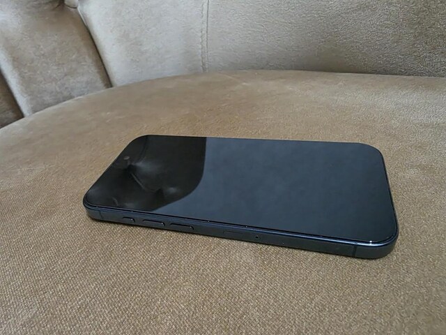 İPhone 15 pro 128 gb