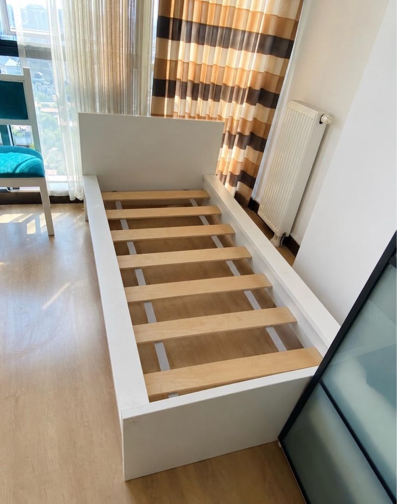 IKEA Beyaz Tek Kişilik Karyola - 2