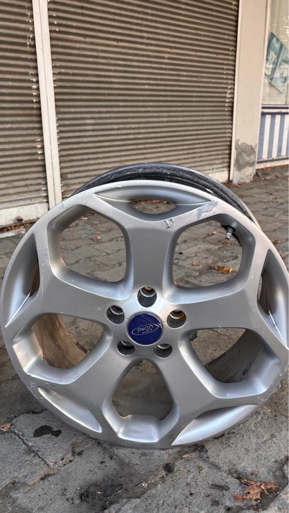 Satlık 18 inç ST Jant Aldım diye ne tek fiyat 13 bin ₺ - 5
