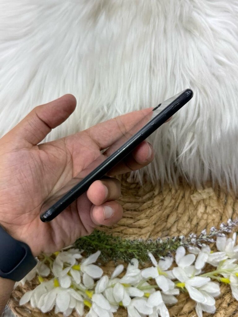 İPHONE SE 2.NESİL 64GB TEMİZ SORUNSUZ HERŞEY AKTİF - 5