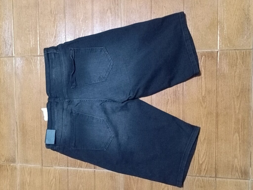 #bermuda kot şort pantolon..Eni 44  Boyu 55Çokça ünlü marka şort var.. - 5
