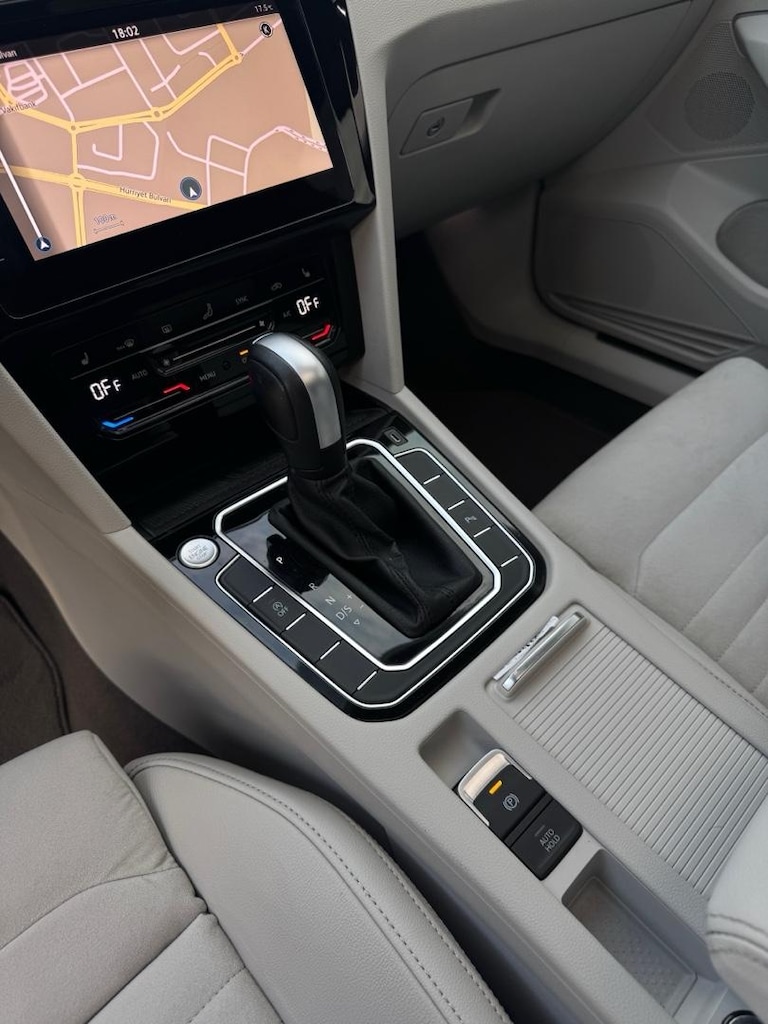 2022 SAHİBINDEN 88.000 KM FULL SERVİS BAKIMLI PASSAT ELEGANCE - 8