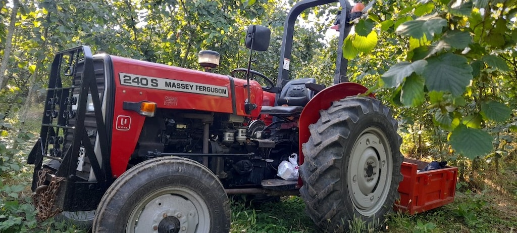 Massey ferguson 240s - 4