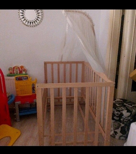 Üsküdar merkez Sallanan anne yani asansörlu beşik