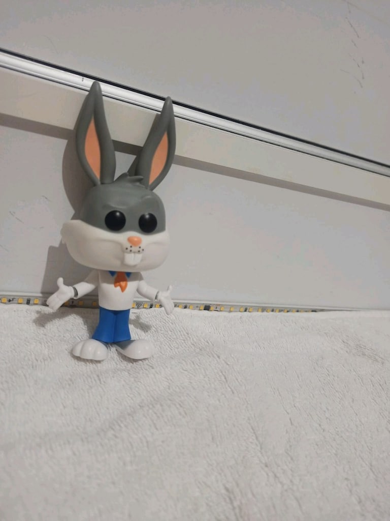 Bugs Bunny Figürü - 3