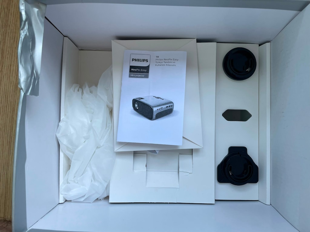 Philips NeoPix Easy NPX440/INT Ev Tipi Projeksiyon Cihazı - 4
