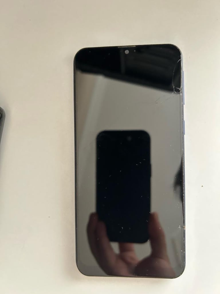 Samsung m20 - 2