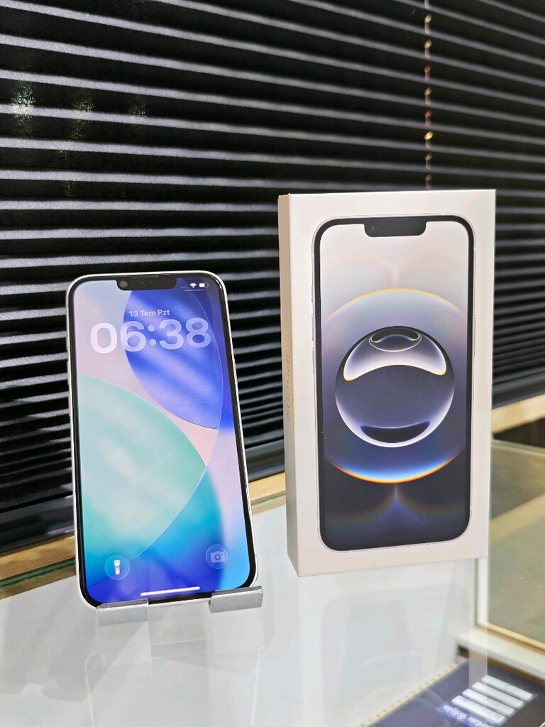 14 AY GARANTİLİ İPHONE 16e 128 GB HATASIZ - 2