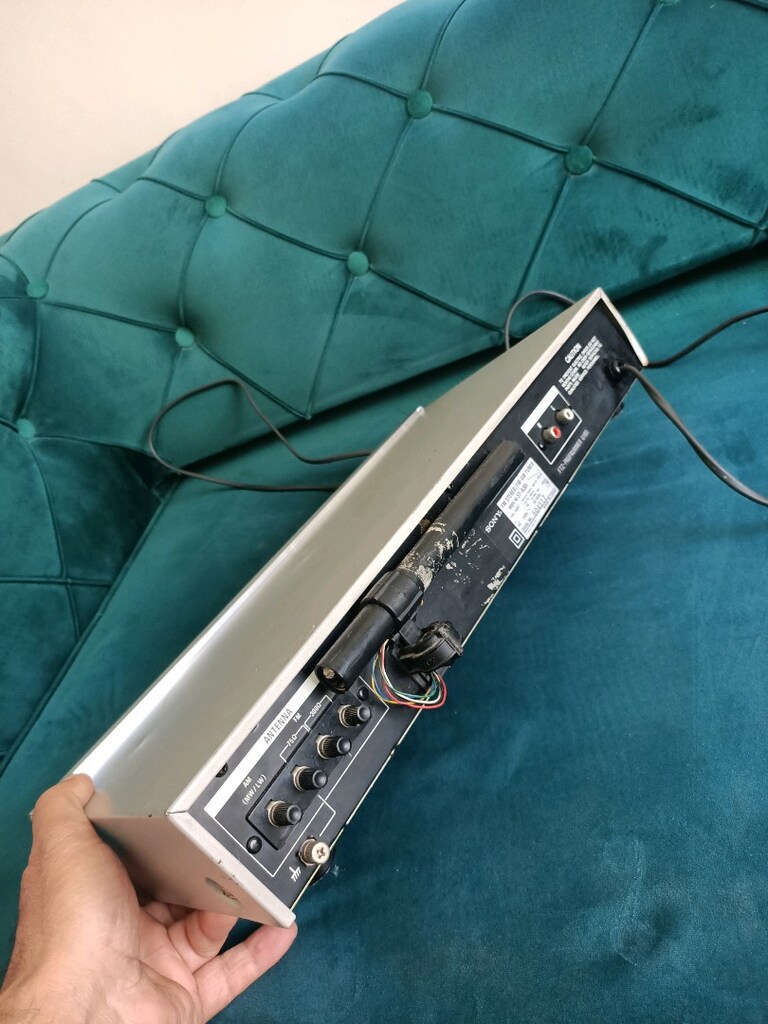 Sony FM ST-A30L Radio 79 model - 9