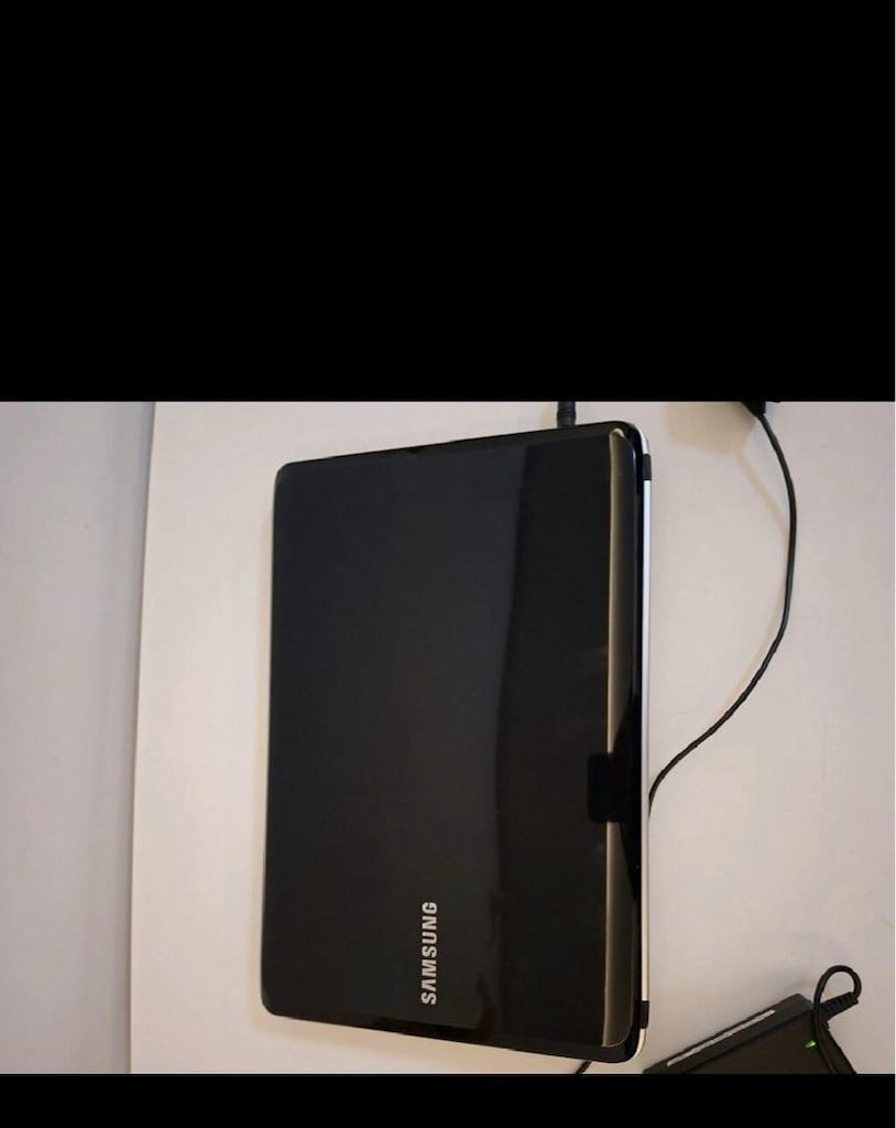 SAMSUNG DİZ ÜSTÜ BİLGİSAYAR - 2