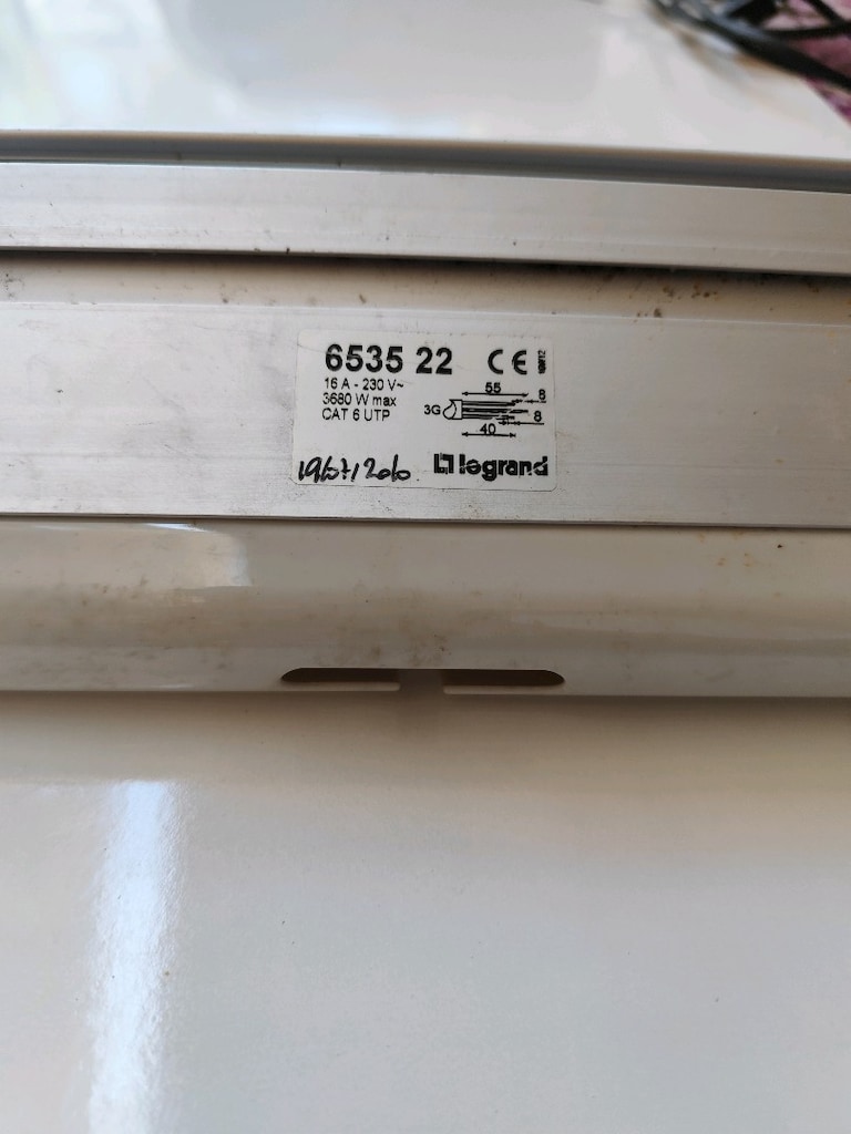 Legrand 12 Modül Donatılmış Bürotik BLOK-653522 - 2