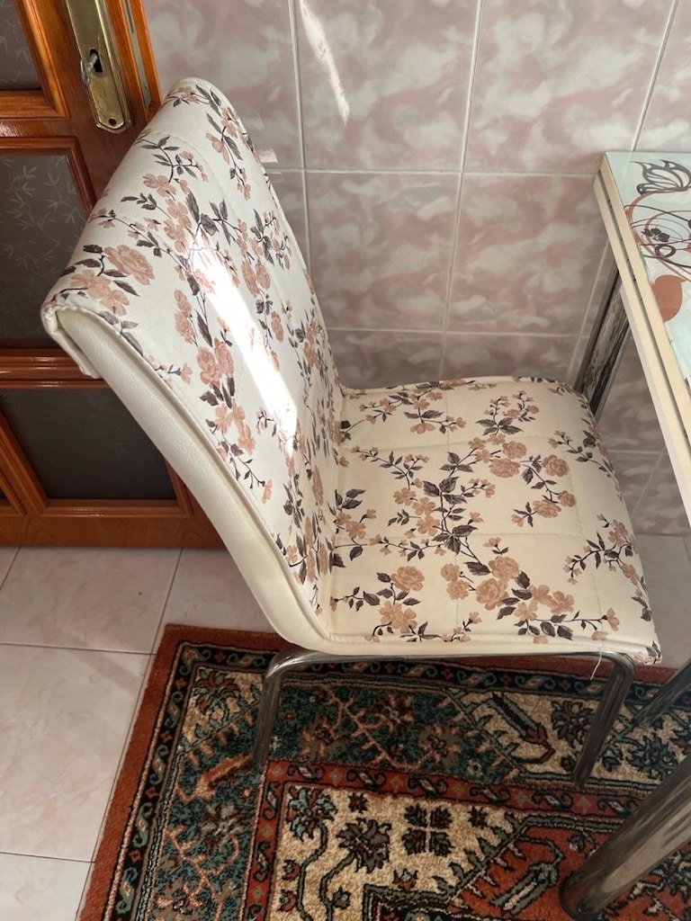 4 Kişilik Cam Mutfak Masa Takımı – Temiz ve Şık - 3