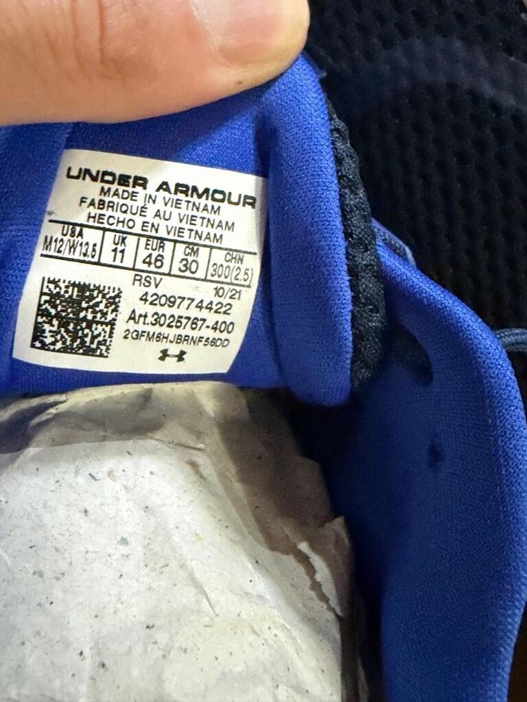 Under Armour - 11