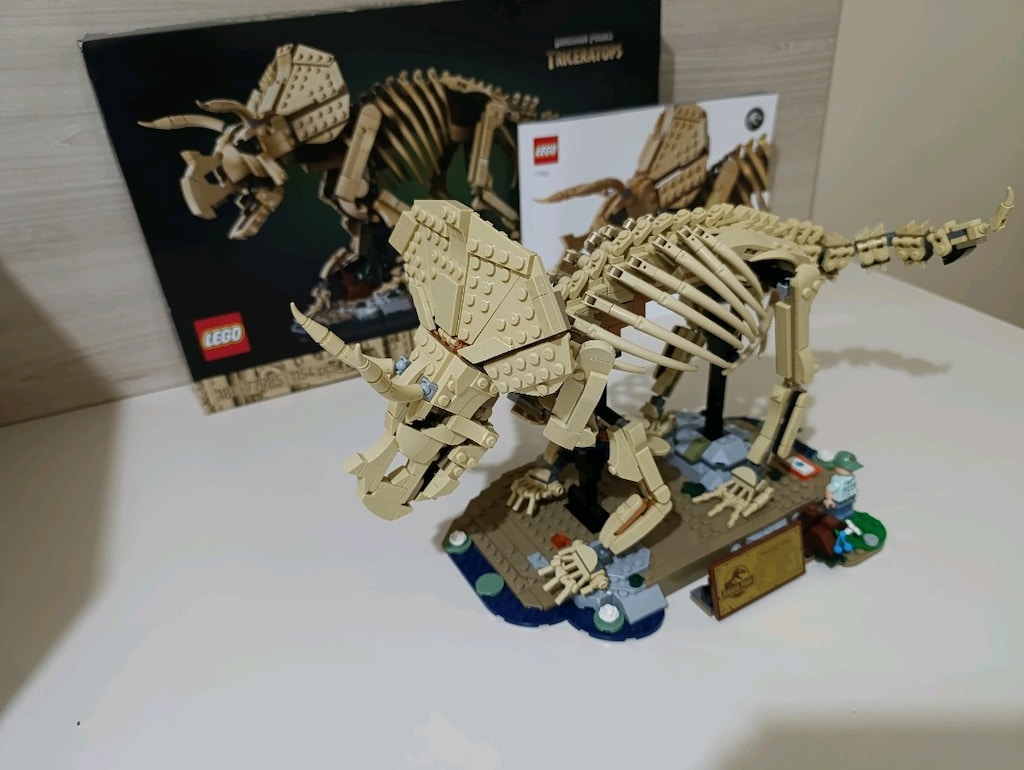 LEGO Jurassic Park 77985 - Dinosaur Fossils: Triceratops - 2