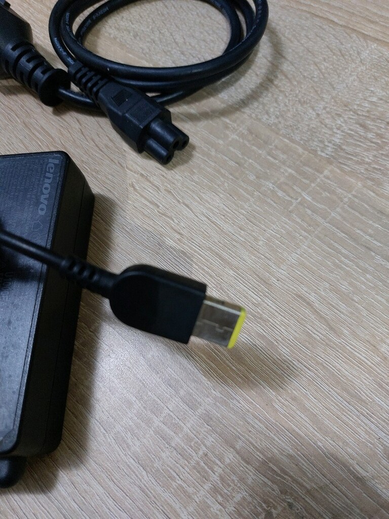 Leptop adaptörü - 4