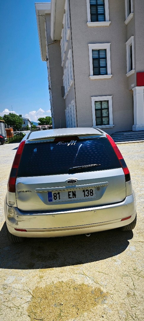 Memurdan Düşük Km tertemiz FİESTA - 5