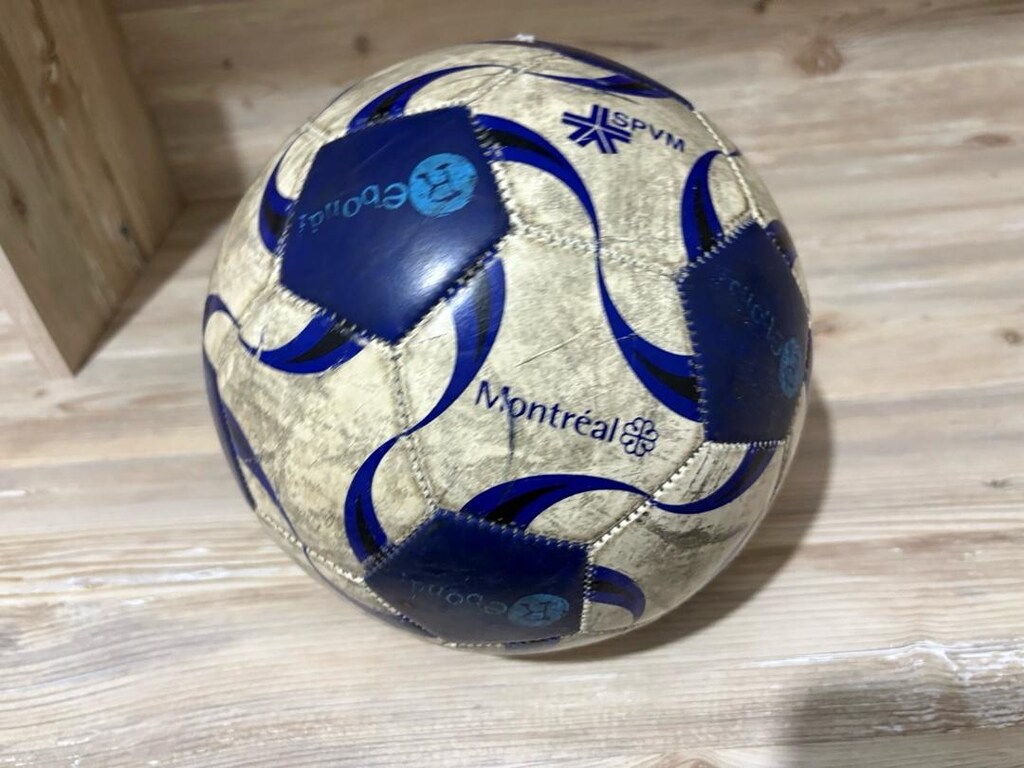 Kanadadan Gelme SPVM Montreal Polis Departmanı Özel Üretim Futbol Topu - 3