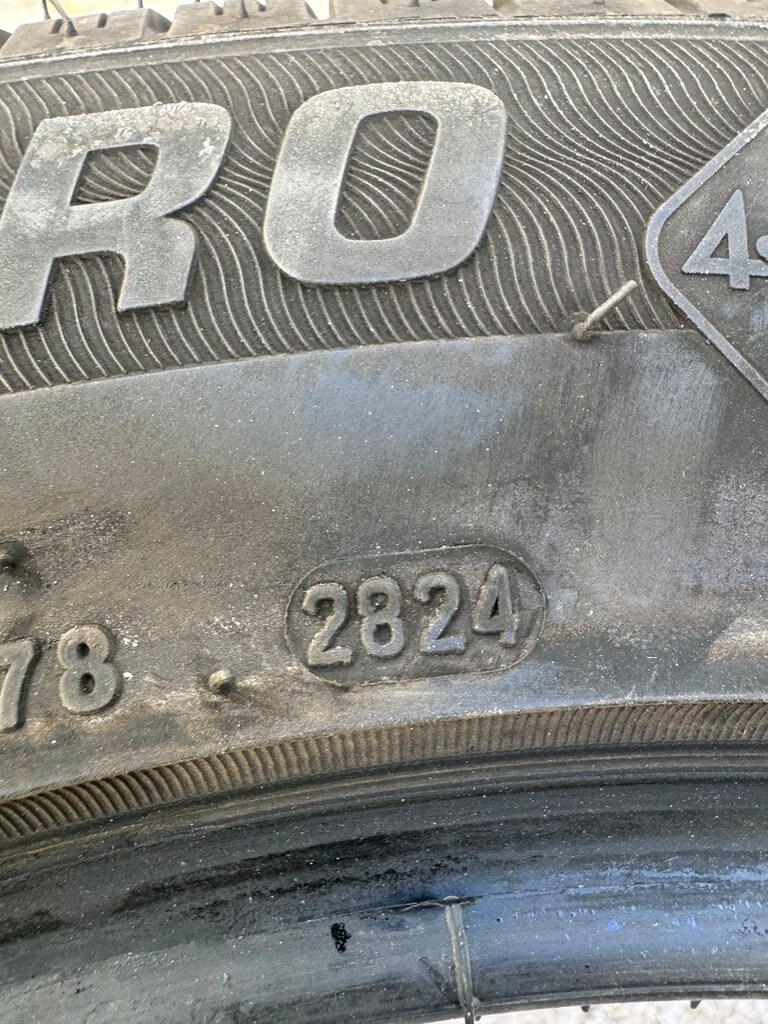 225 55 R17 - 2