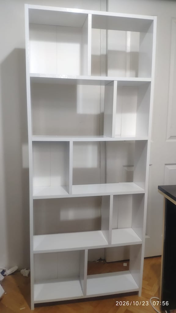 Beyaz Dekoratif Kitaplık – 10 Bölmeli Asimetrik Raf 70x179 cm - 2