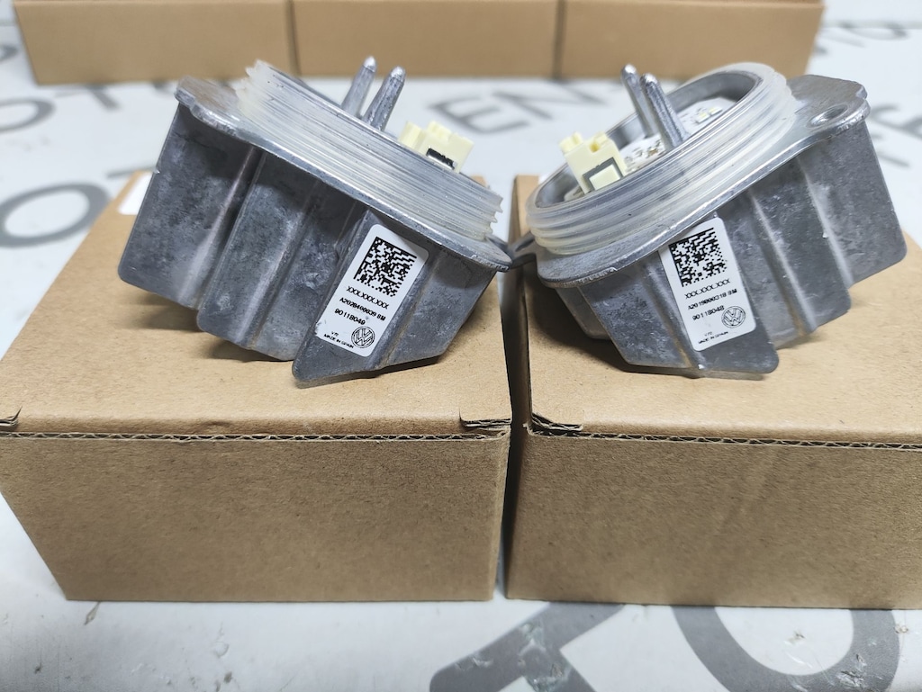 VW ARTEON SOL FAR LED BEYNİ 90126887 B101628-A - 4