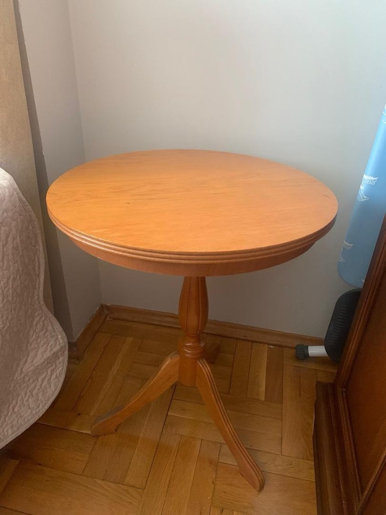Mobilyalar her şey var fotoğraftakilerin hepsi
