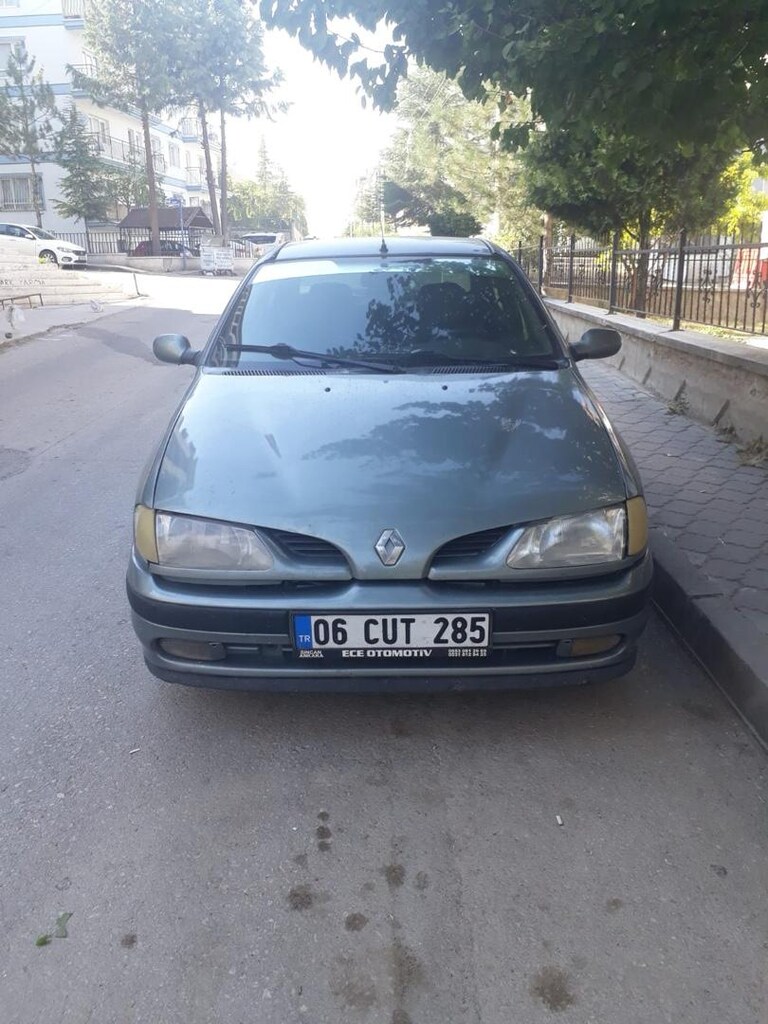 Satılık Megane 1 2.0 rxt 1999 model - 3
