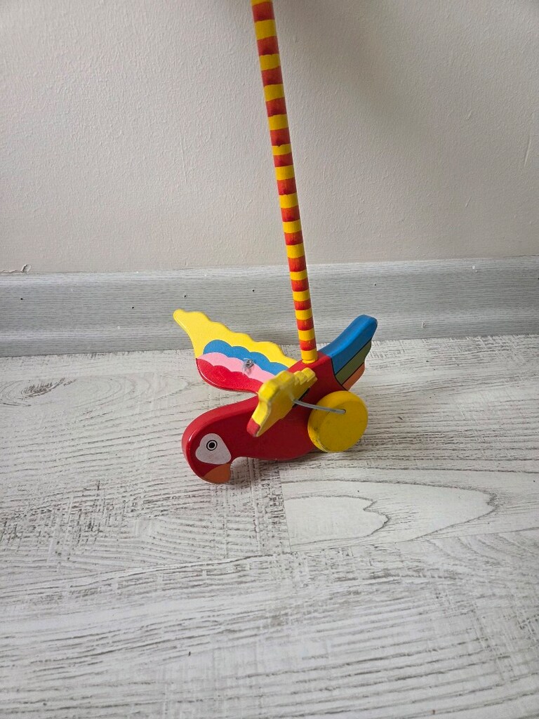 Ahşap malzemeden yapılan oyuncak uçan kuş - 3