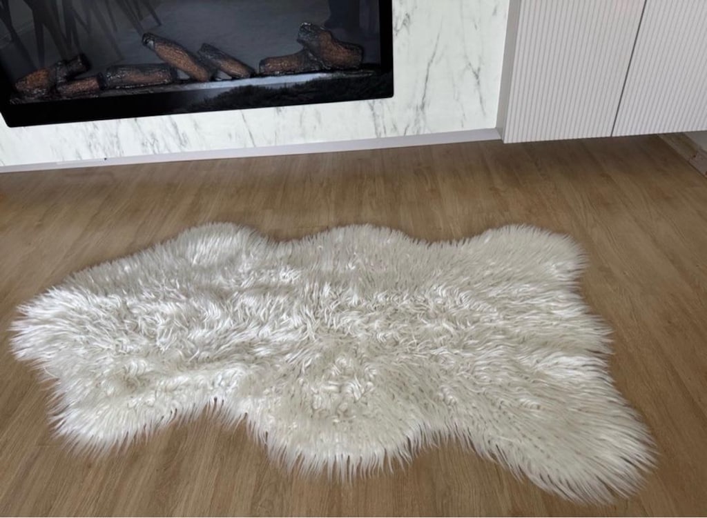 Peluş beyaz post halı - 2